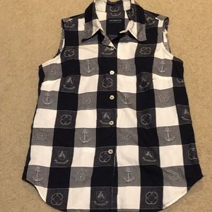 Liz Claiborne Sleeveless Top - Small